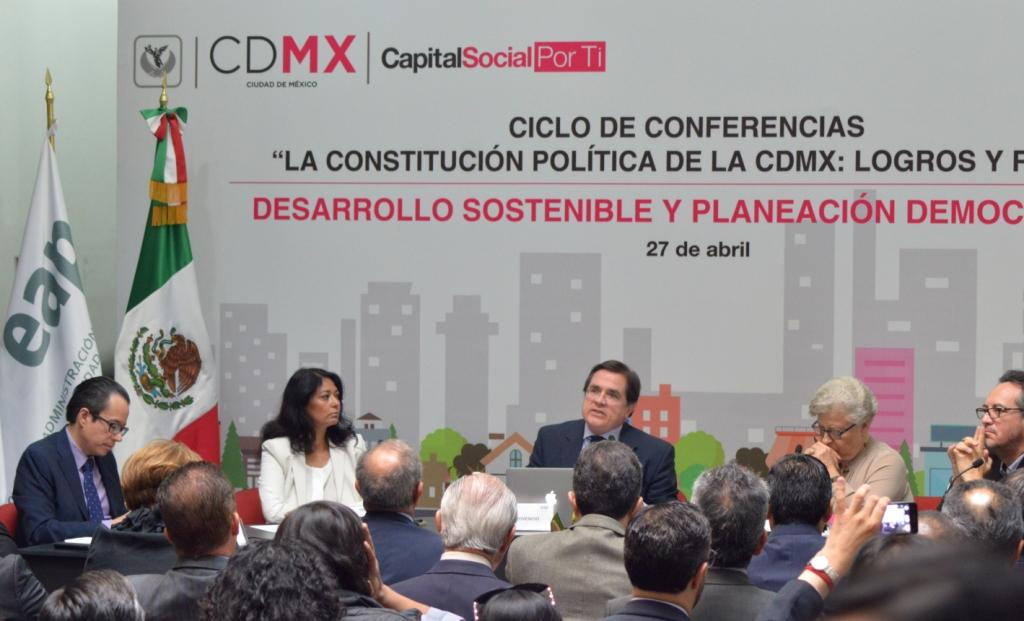 4Conferencia3.JPG